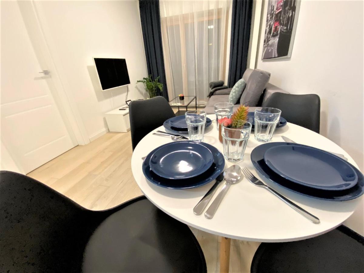 Exclusive 2Br! Apartment In Center +Netflix +Gym وارسو المظهر الخارجي الصورة