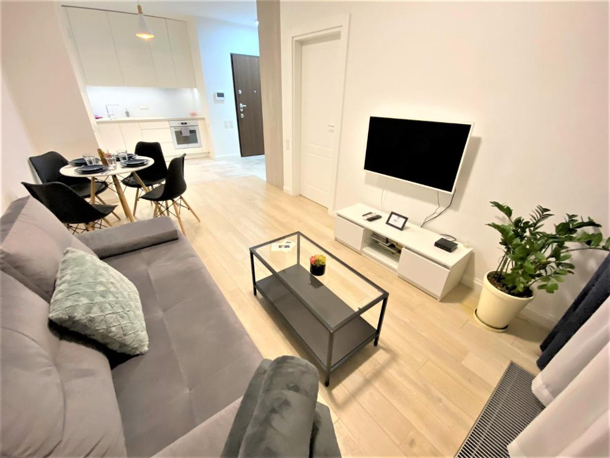 Exclusive 2Br! Apartment In Center +Netflix +Gym وارسو المظهر الخارجي الصورة