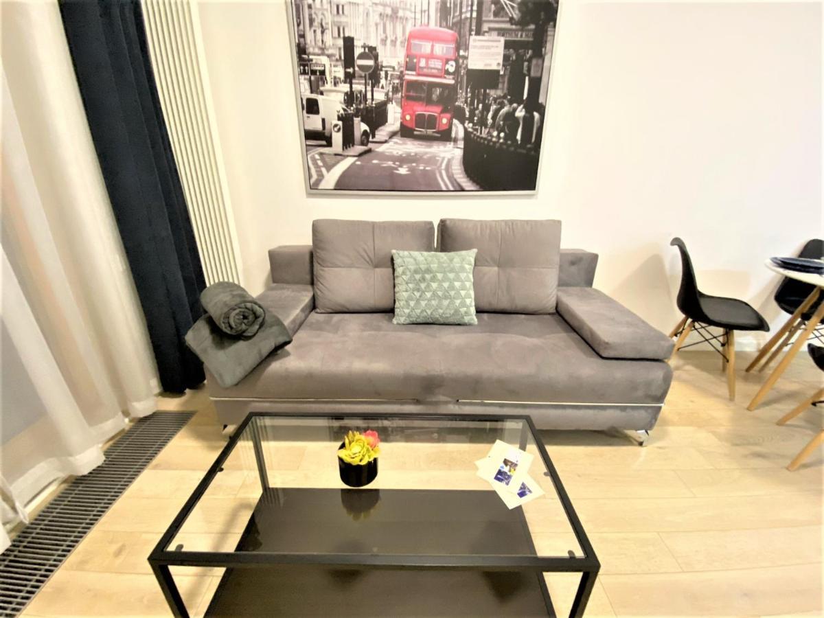 Exclusive 2Br! Apartment In Center +Netflix +Gym وارسو المظهر الخارجي الصورة