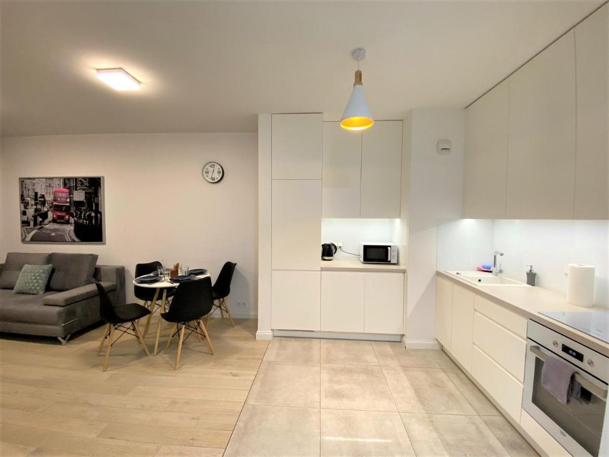 Exclusive 2Br! Apartment In Center +Netflix +Gym وارسو المظهر الخارجي الصورة