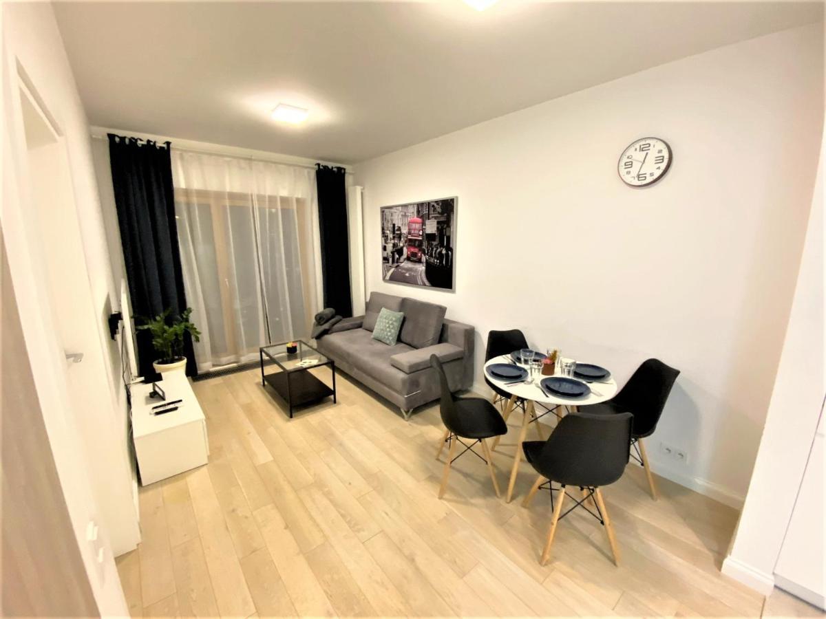 Exclusive 2Br! Apartment In Center +Netflix +Gym وارسو المظهر الخارجي الصورة